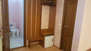 Гостиница Валенсия Симферополь 1-местный номер эконом (с завтраком)-2